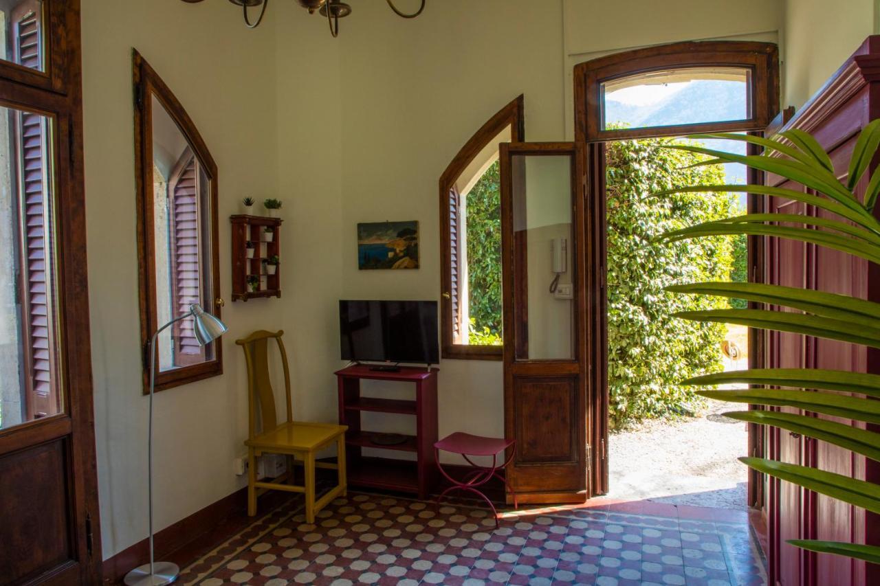 Villino Liberty Διαμέρισμα Τσερνόμπιο Εξωτερικό φωτογραφία
